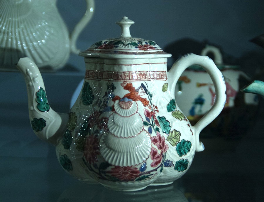salt glazed famille rose 18th century teapot