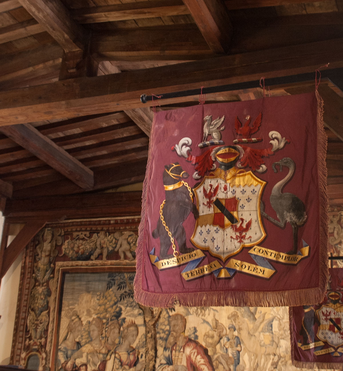 heraldic trumpet banner